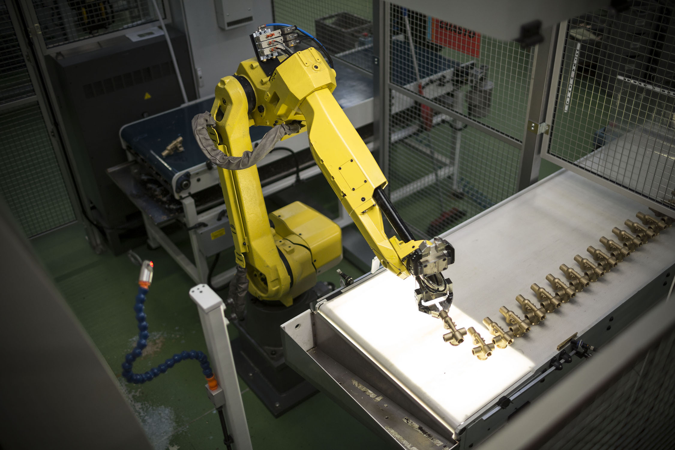 Robot produzione automatizzata