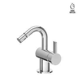 Single lever bidet mixer with 1" 1/4 pop-up waste set.