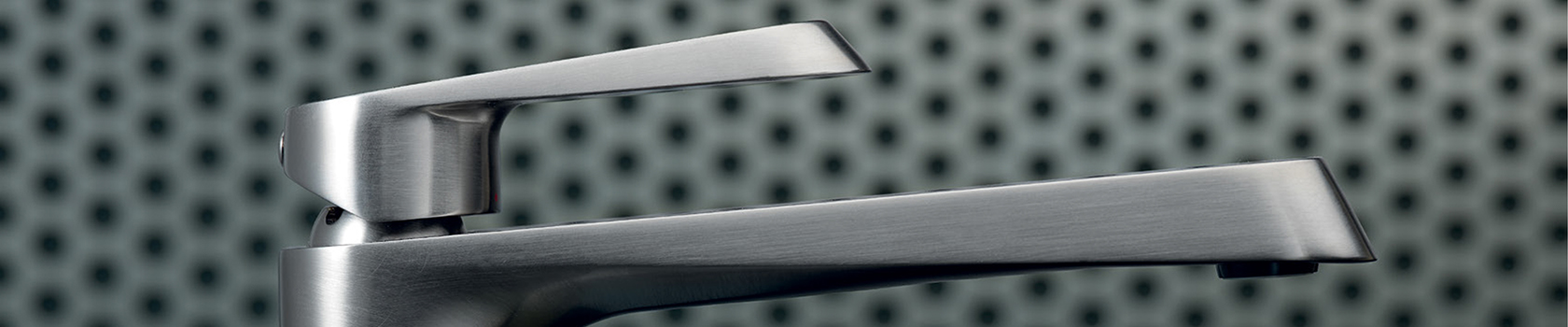 Nio tap for bath