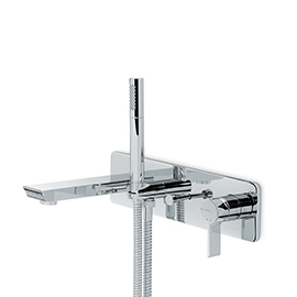 Bath group consisting of: concealed single-lever bath mixer with automatic diverter, wall spout, with concealed parts